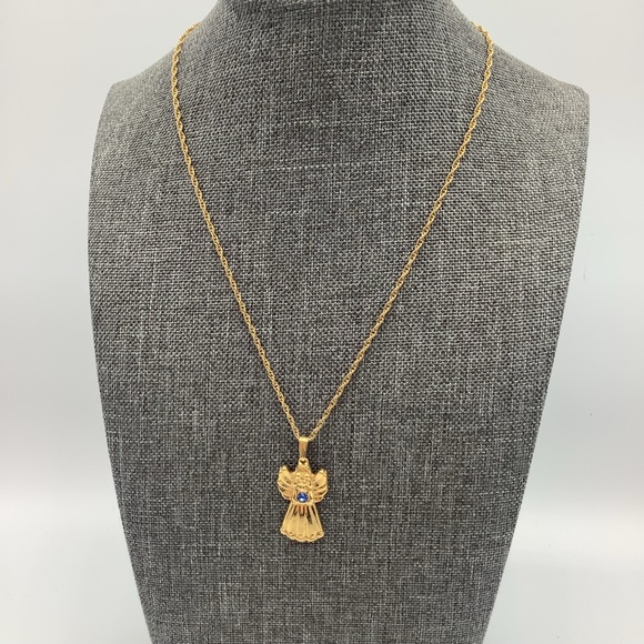 Vintage Avon Blue Birthstone Angel Pendant Necklace - Picture 4 of 5